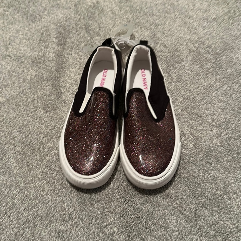 Old navy easy peasy pull on sneakers for kids